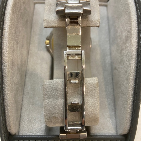 VINTAGE MOVADO MUSEUM WATCH CLASSIC- REDUCED!!! - Picture 11 of 14